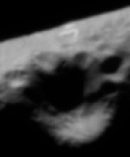 Le cratère Psyche de l’astéroïde (433) Eros